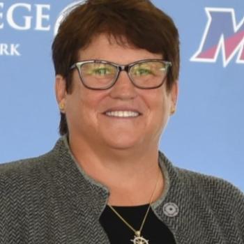 Headshot of Beth Christman class of 1987